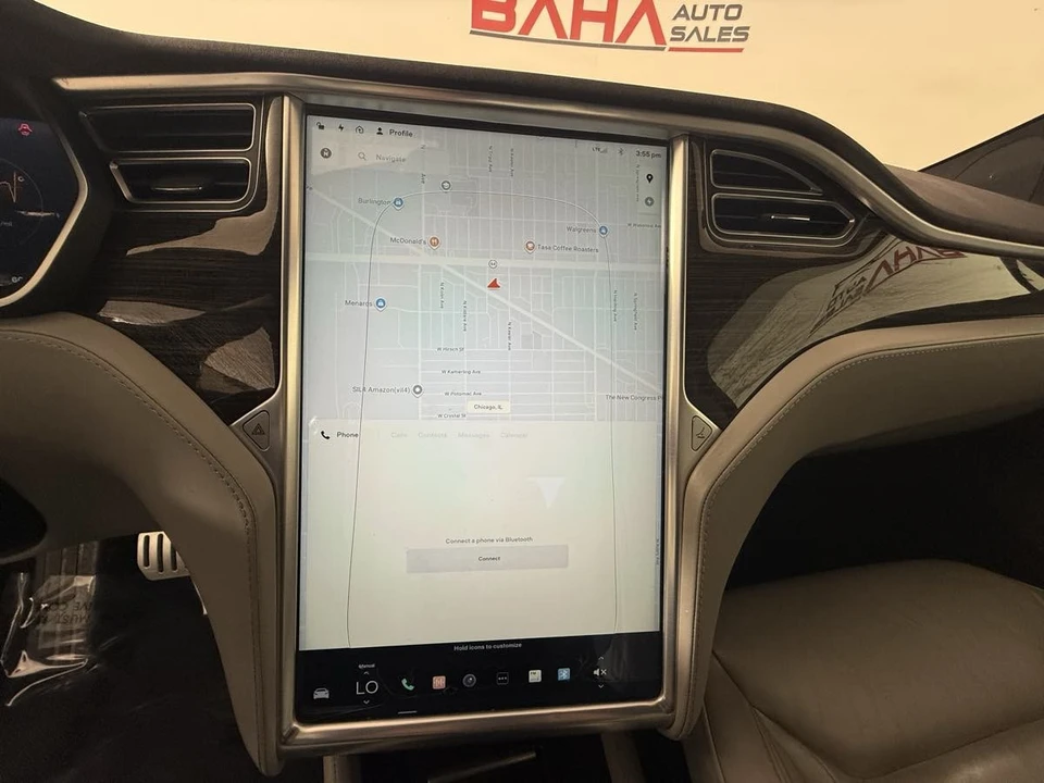 2015 Tesla Model S - Image 23 of 31