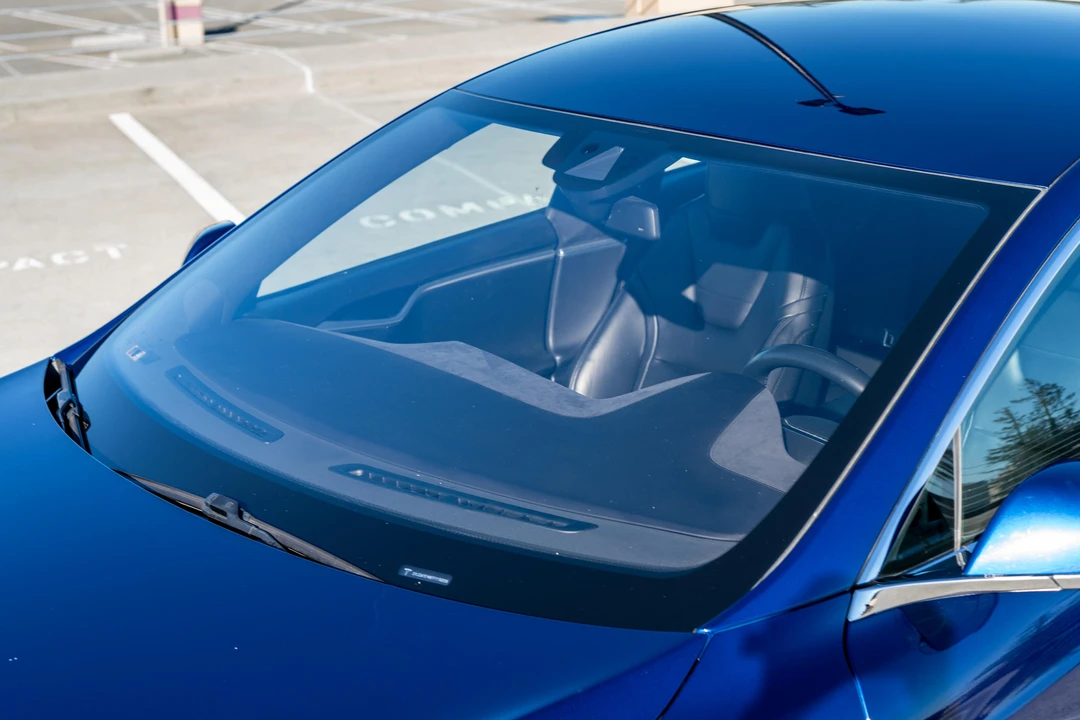2015 Tesla Model S - Image 17 of 31