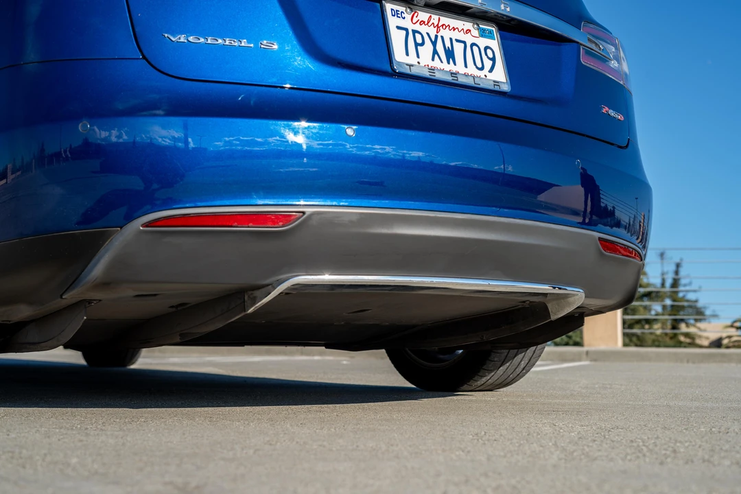 2015 Tesla Model S - Image 21 of 31