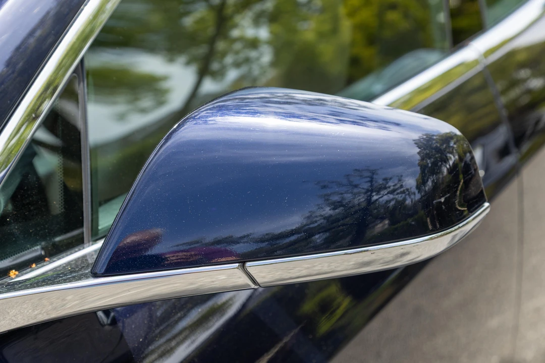 2015 Tesla Model S - Image 12 of 31