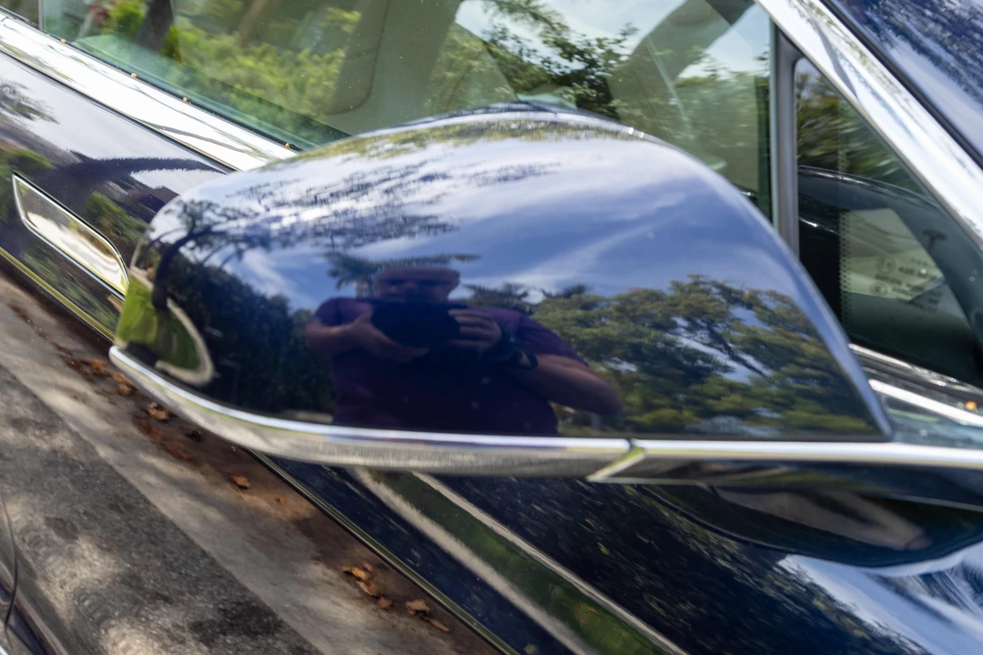 2015 Tesla Model S - Image 23 of 31