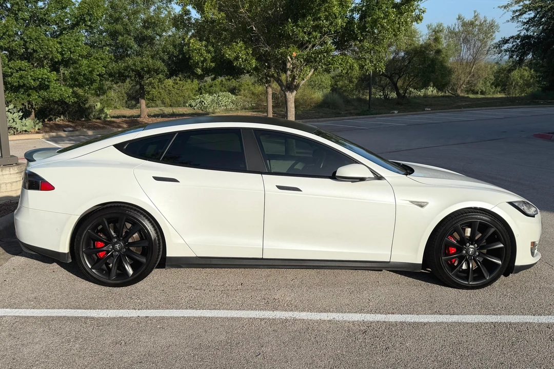 2015 Tesla Model S - Image 3 of 31