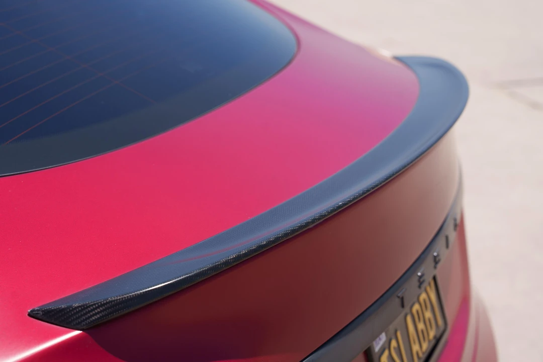 2015 Tesla Model S - Image 29 of 31
