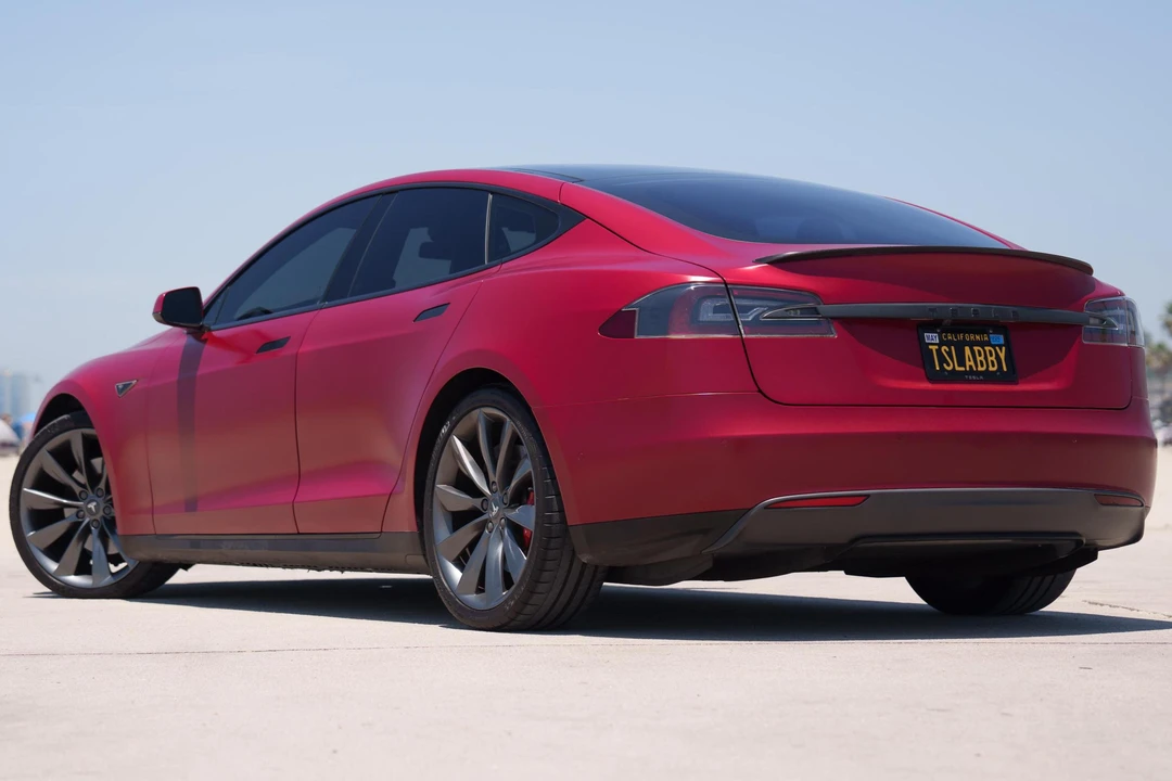 2015 Tesla Model S - Image 4 of 31