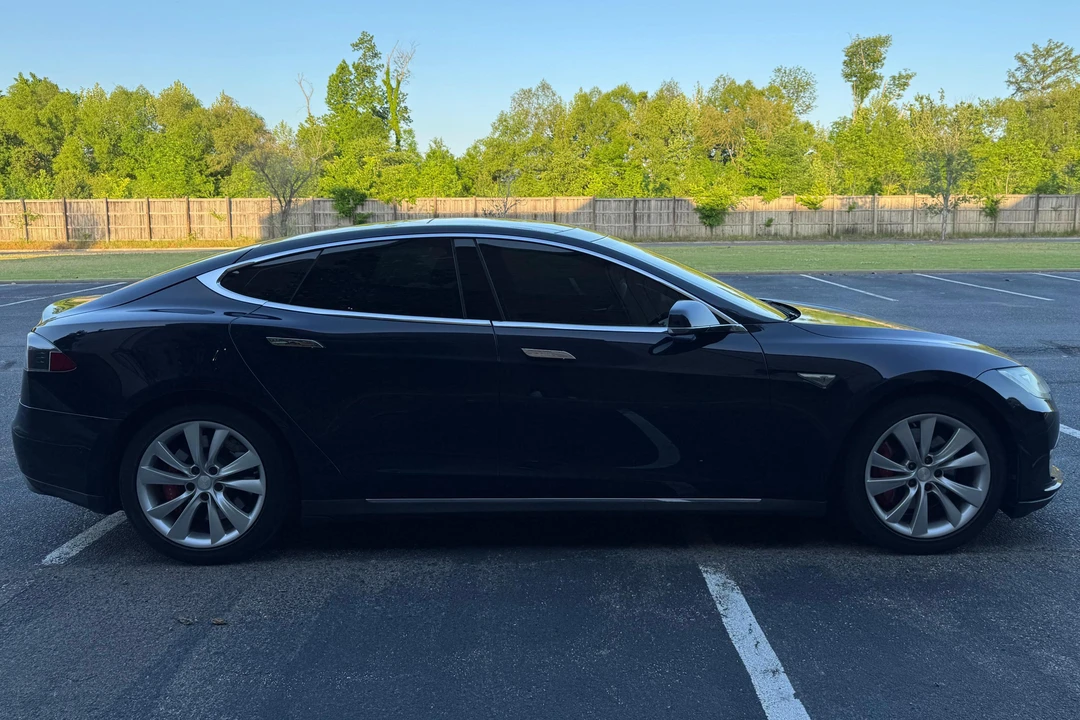 2015 Tesla Model S - Image 3 of 31