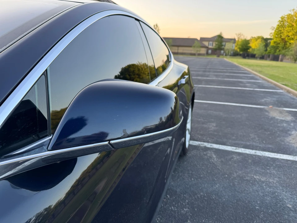 2015 Tesla Model S - Image 23 of 31
