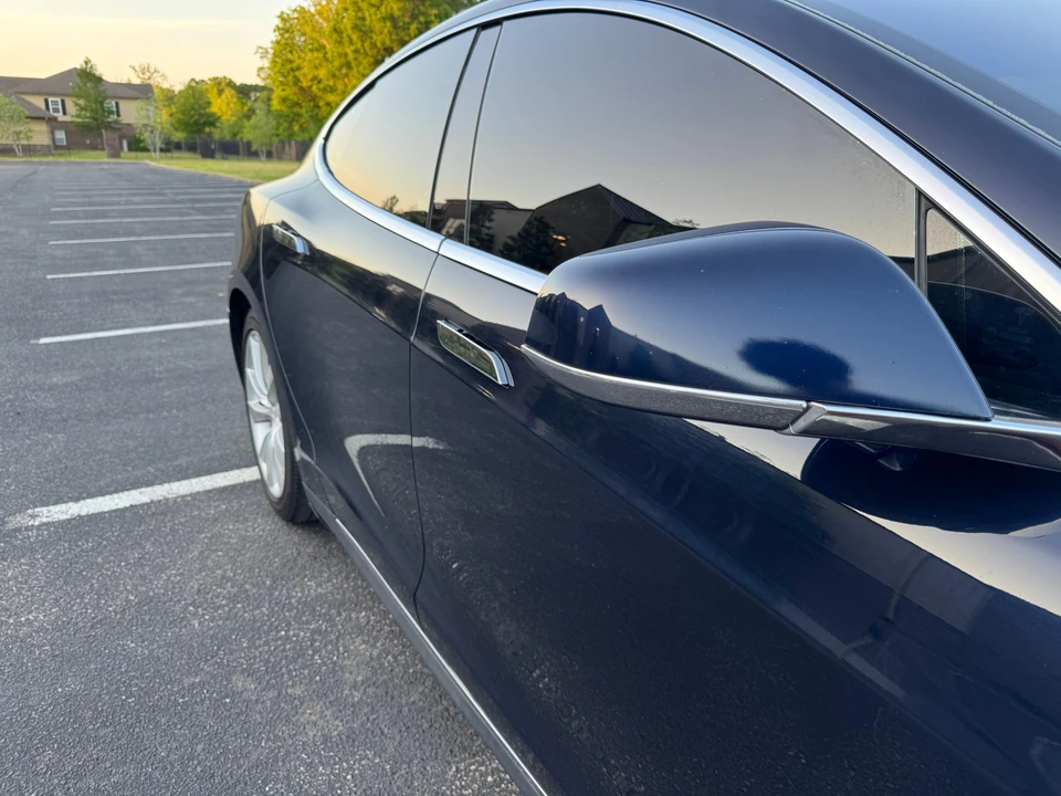 2015 Tesla Model S - Image 31 of 31