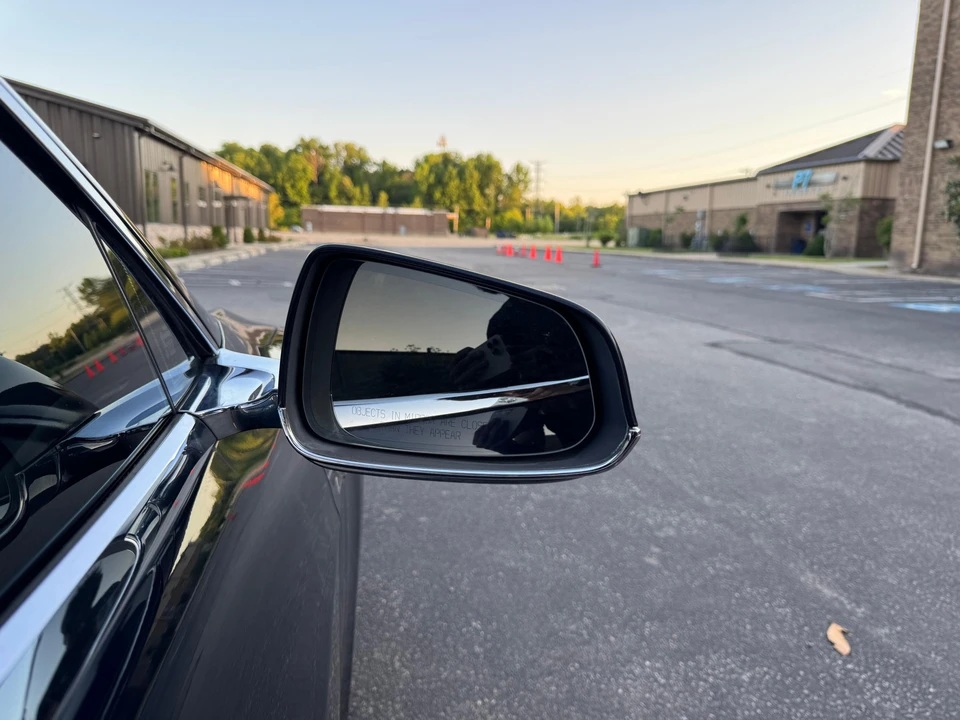 2015 Tesla Model S - Image 30 of 31