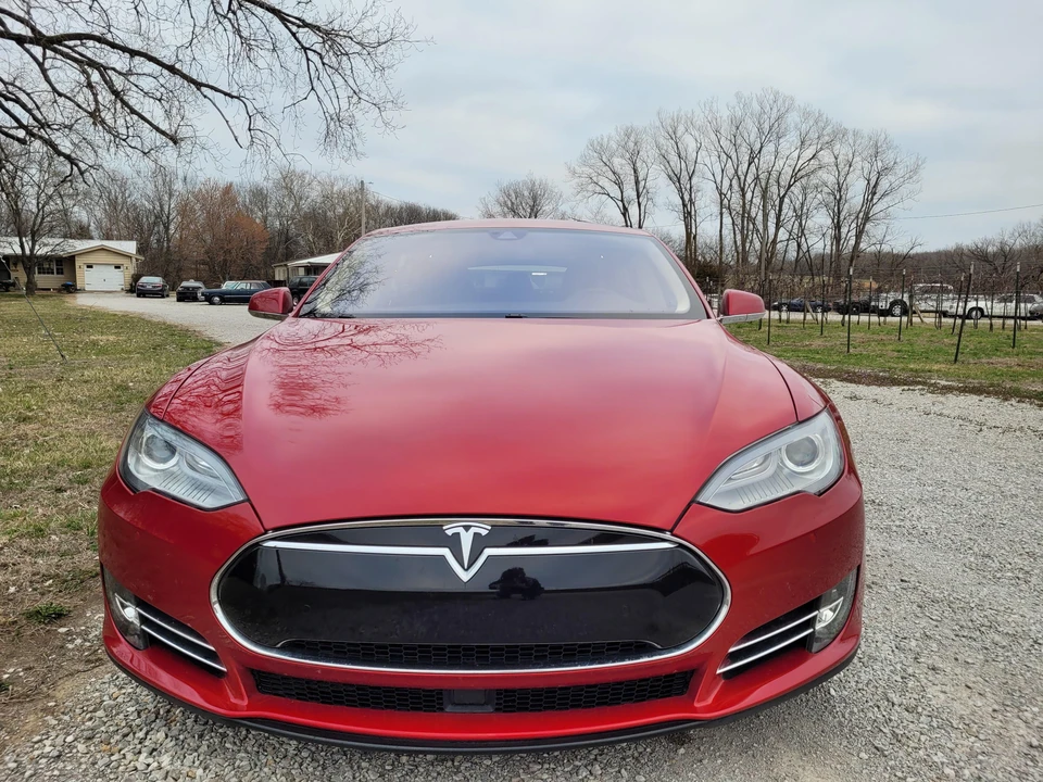 2015 Tesla Model S - Image 6 of 31