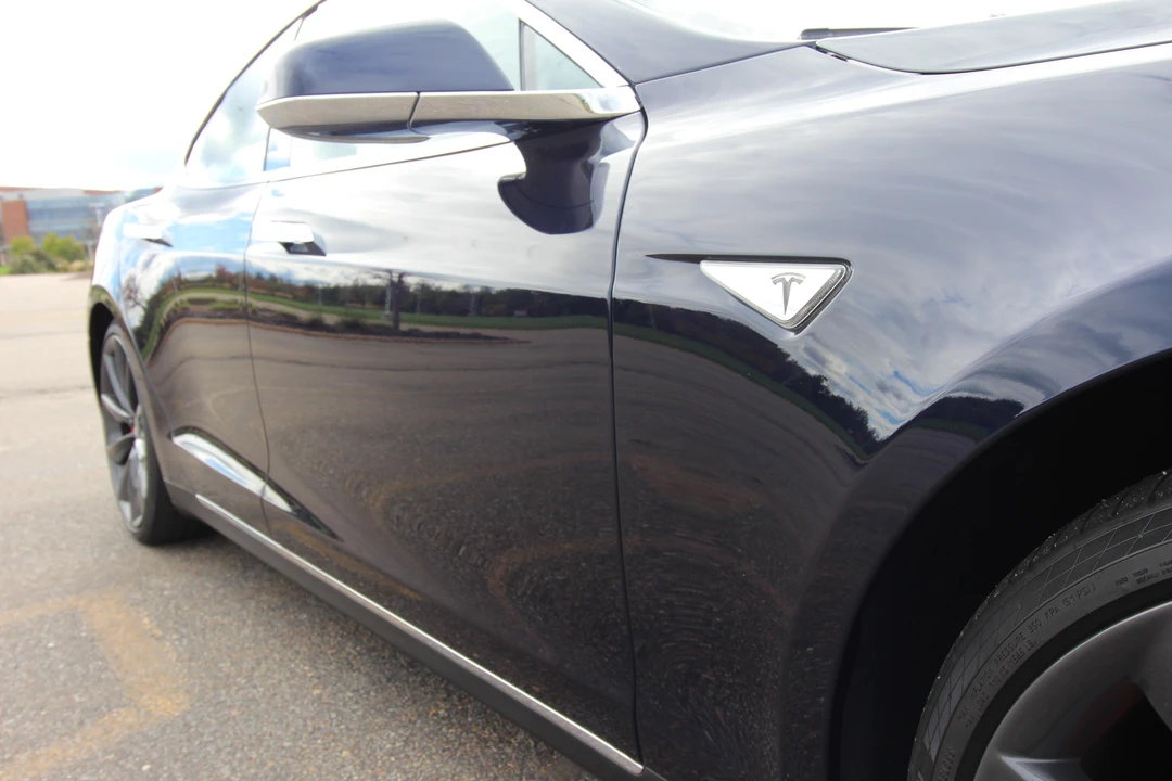 2015 Tesla Model S - Image 25 of 31
