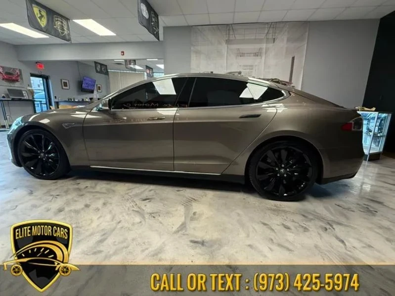 2015 Tesla Model S - Image 8 of 12