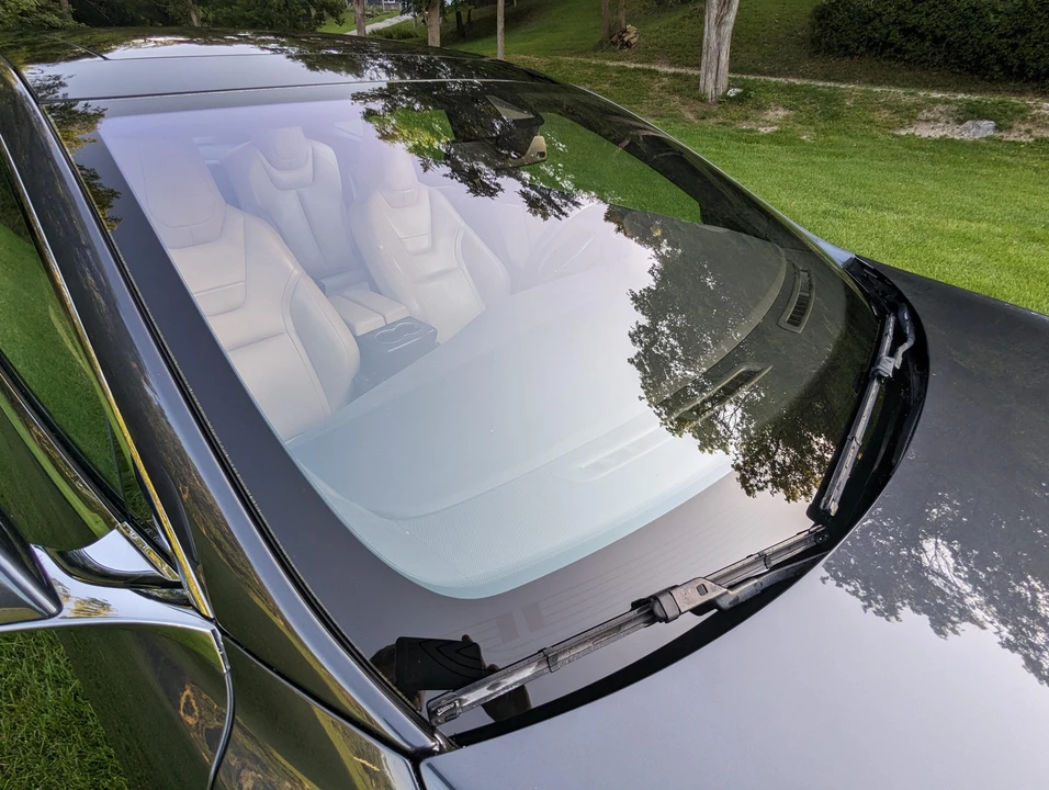 2015 Tesla Model S - Image 30 of 31