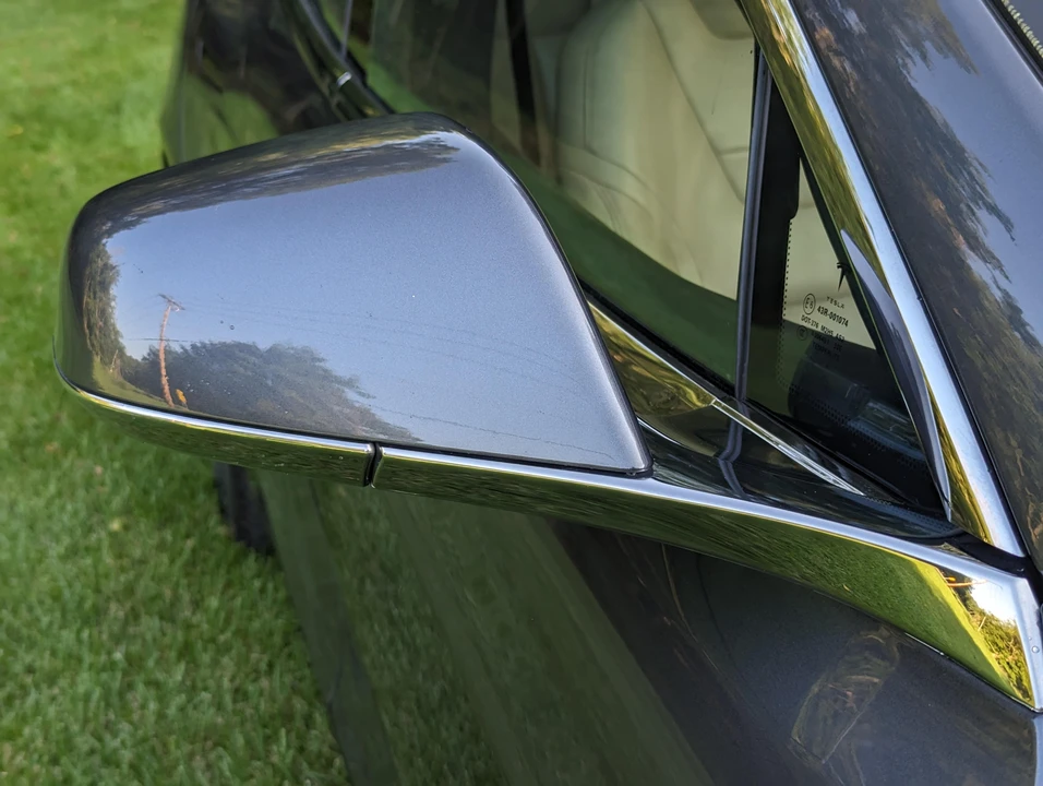 2015 Tesla Model S - Image 23 of 31