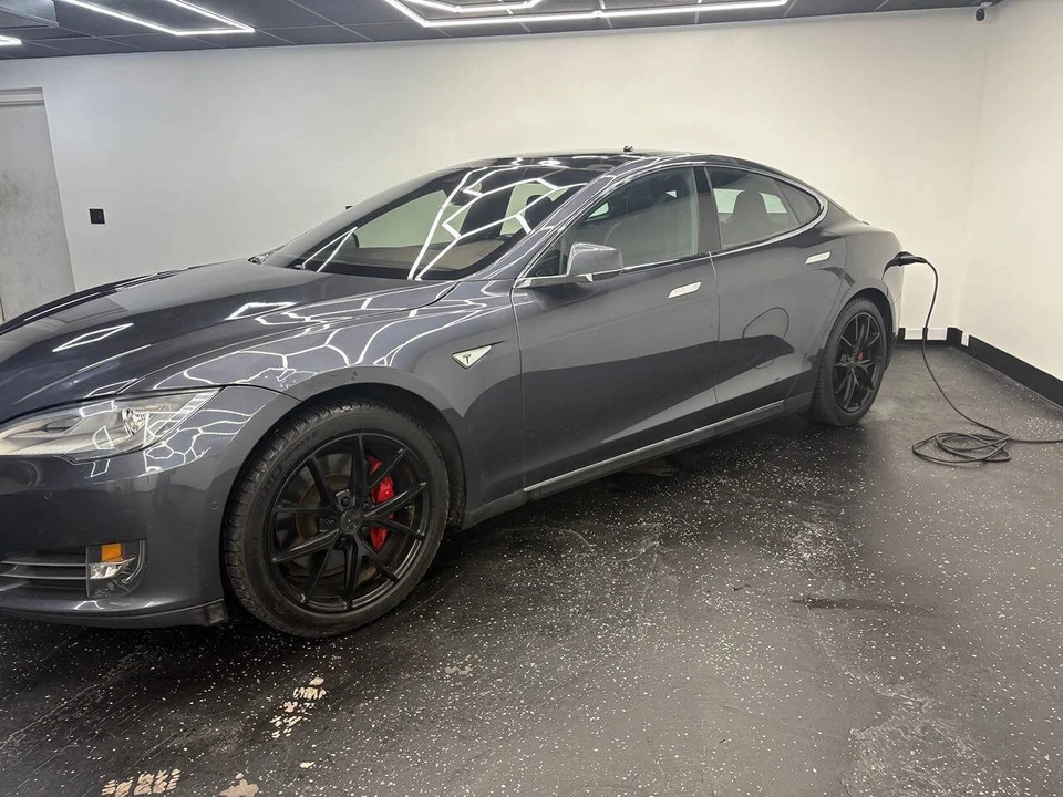 2015 Tesla Model S - Image 4 of 12
