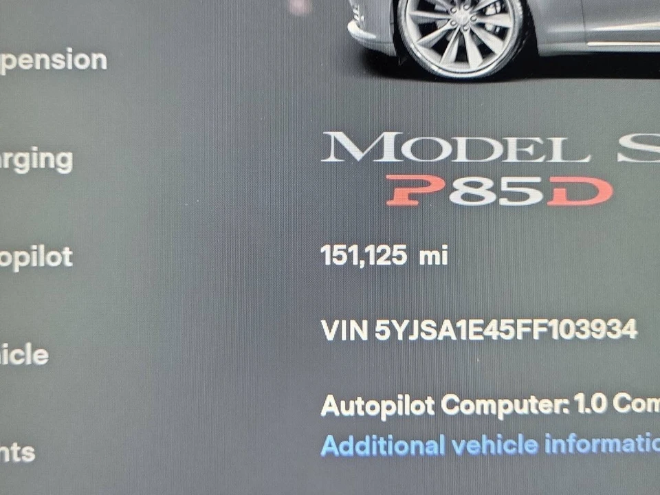 2015 Tesla Model S - Image 8 of 12
