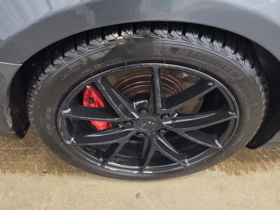 2015 Tesla Model S - Image 9 of 12