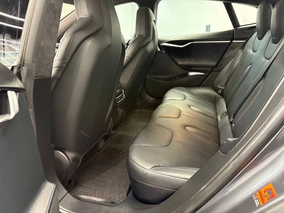 2015 Tesla Model S - Image 11 of 12