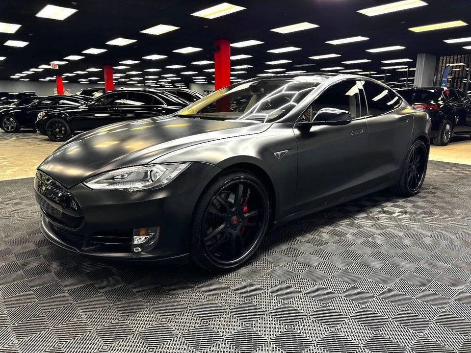 2015 Tesla Model S - Image 8 of 31