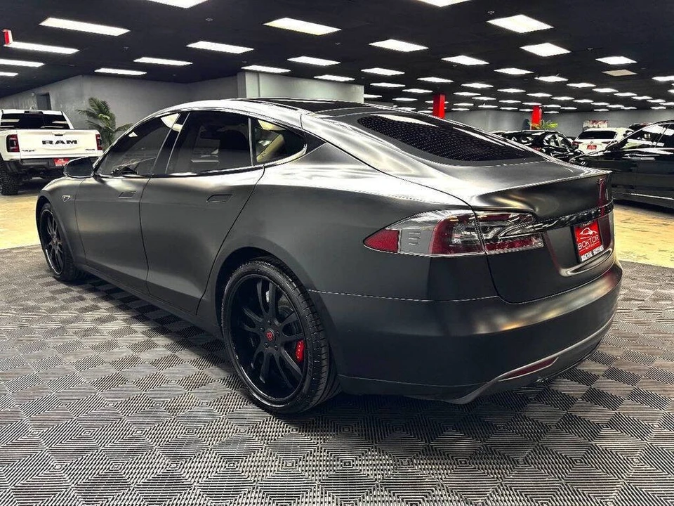 2015 Tesla Model S - Image 11 of 31