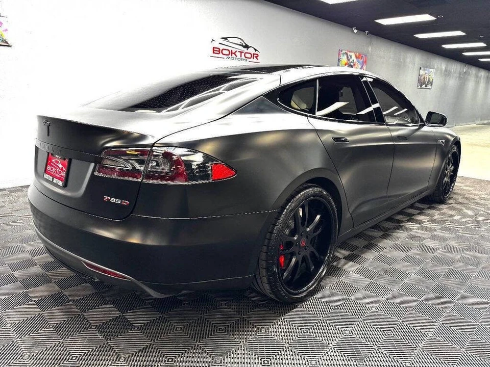 2015 Tesla Model S - Image 14 of 31