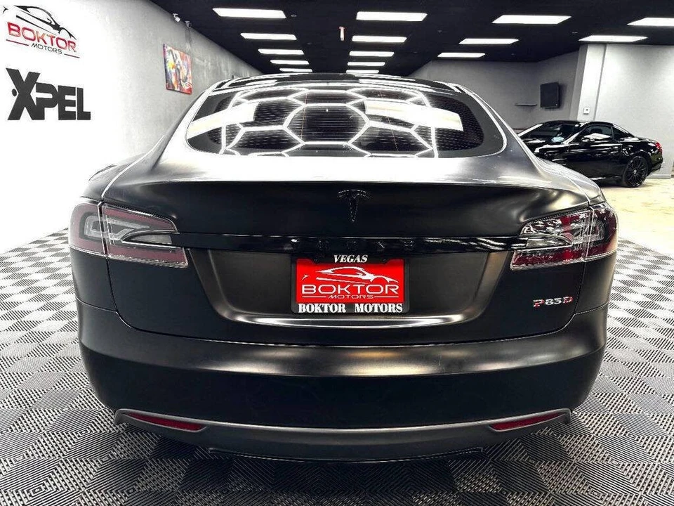 2015 Tesla Model S - Image 12 of 31