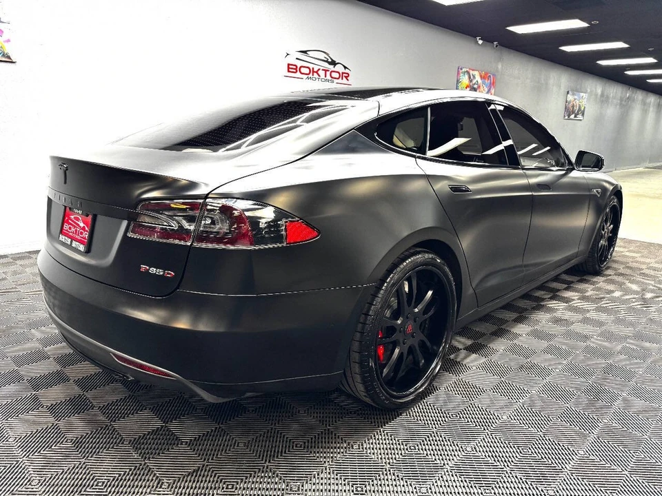 2015 Tesla Model S - Image 12 of 12