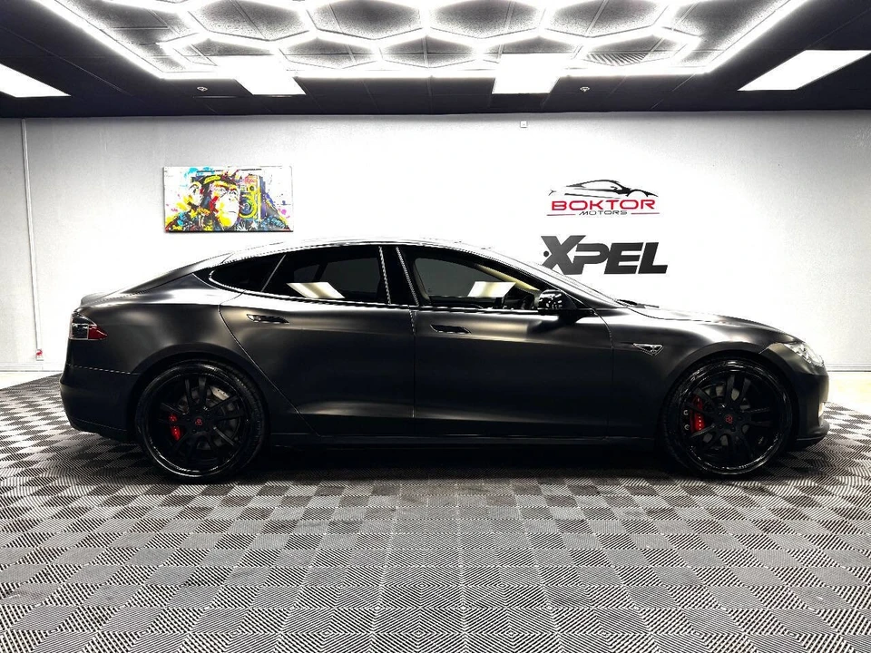 2015 Tesla Model S - Image 15 of 21