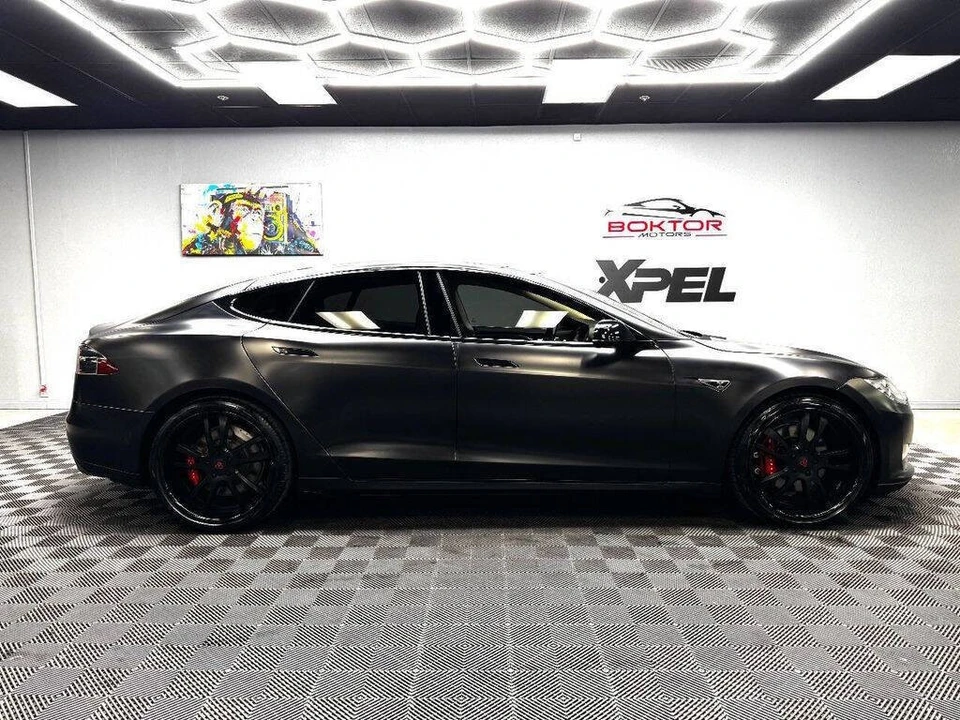 2015 Tesla Model S - Image 17 of 31