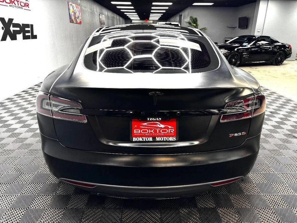 2015 Tesla Model S - Image 13 of 31