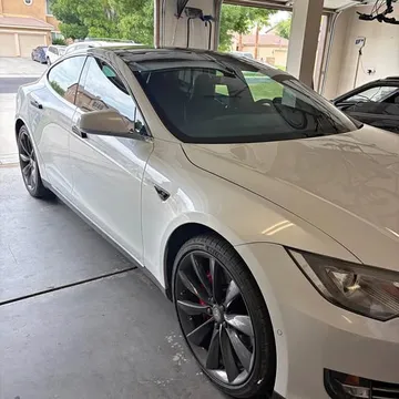 2015 Tesla Model S P85D