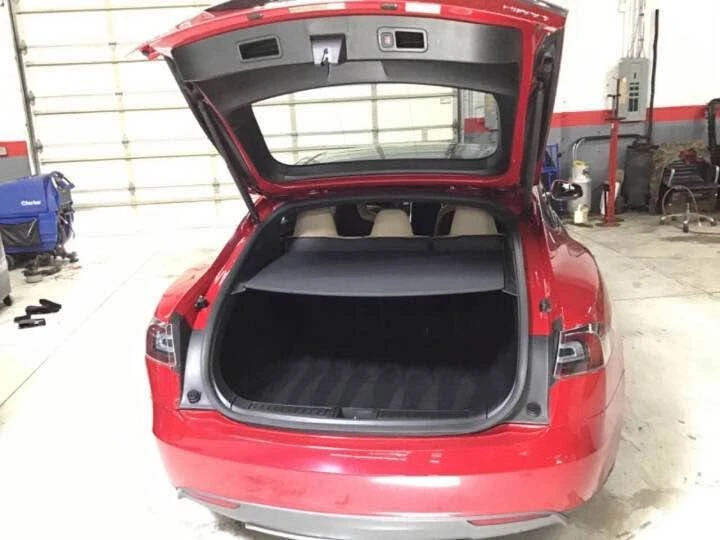 2015 Tesla Model S - Image 15 of 20