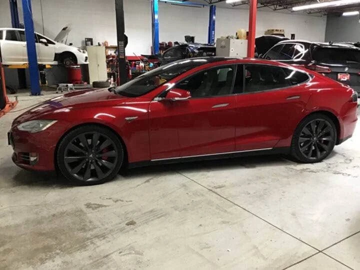 2015 Tesla Model S - Image 2 of 20