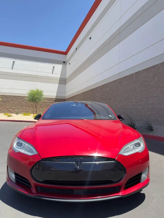 2015 Tesla Model S - Image 2 of 9