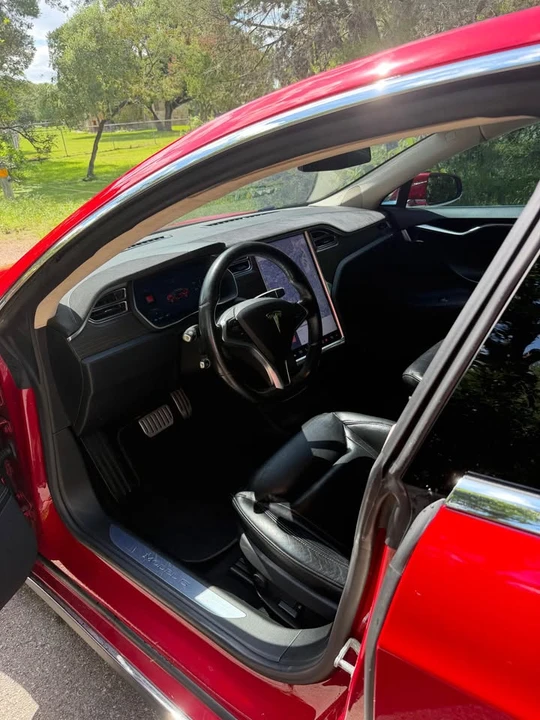2015 Tesla Model S - Image 7 of 14