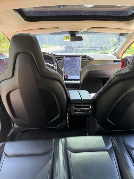 2015 Tesla Model S - Image 11 of 14