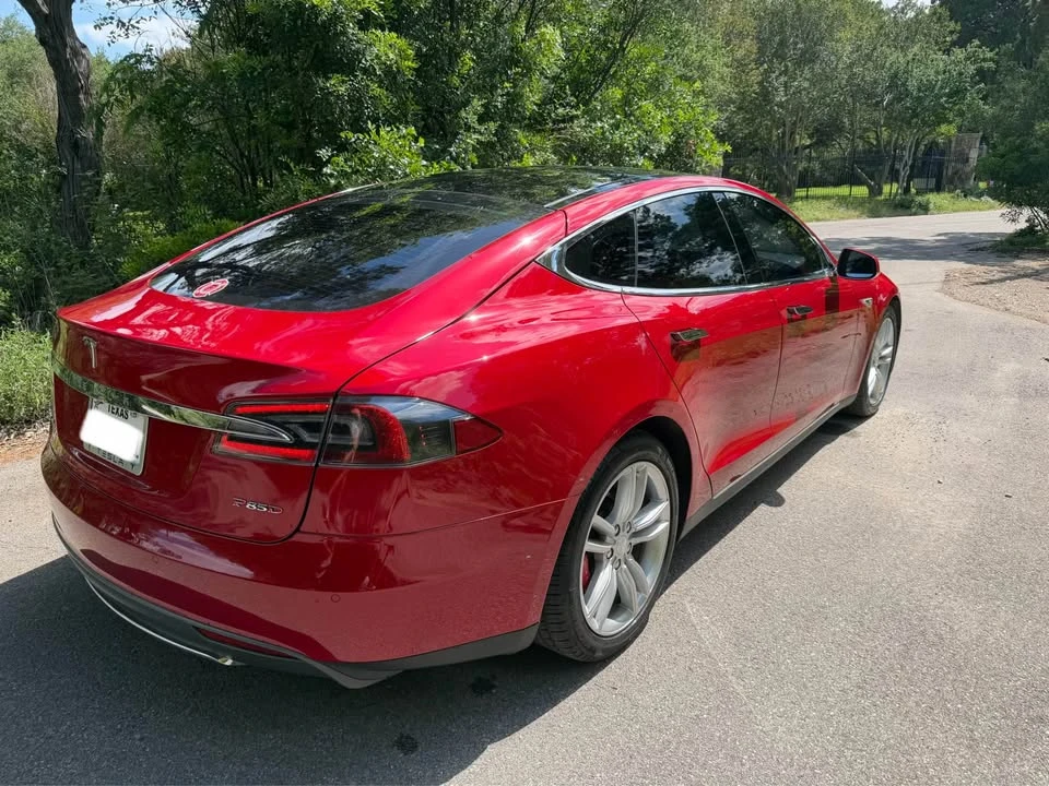 2015 Tesla Model S - Image 5 of 14