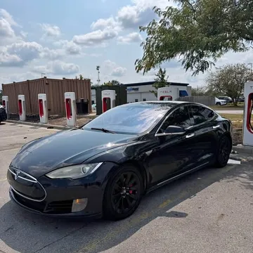 2015 Tesla Model S P85D Sedan 4D