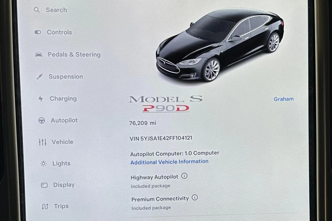 2015 Tesla Model S - Image 20 of 31