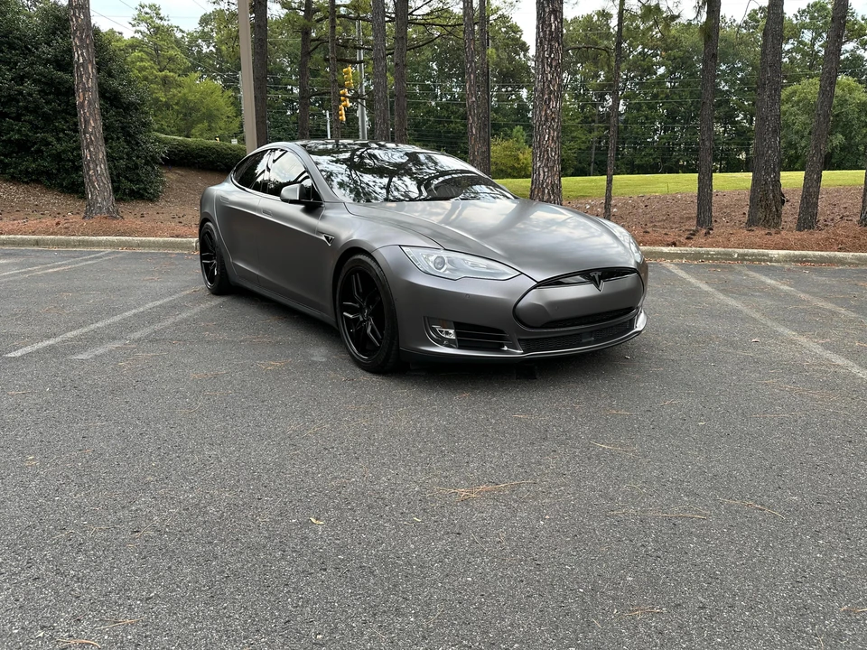 2015 Tesla Model S - Image 12 of 31