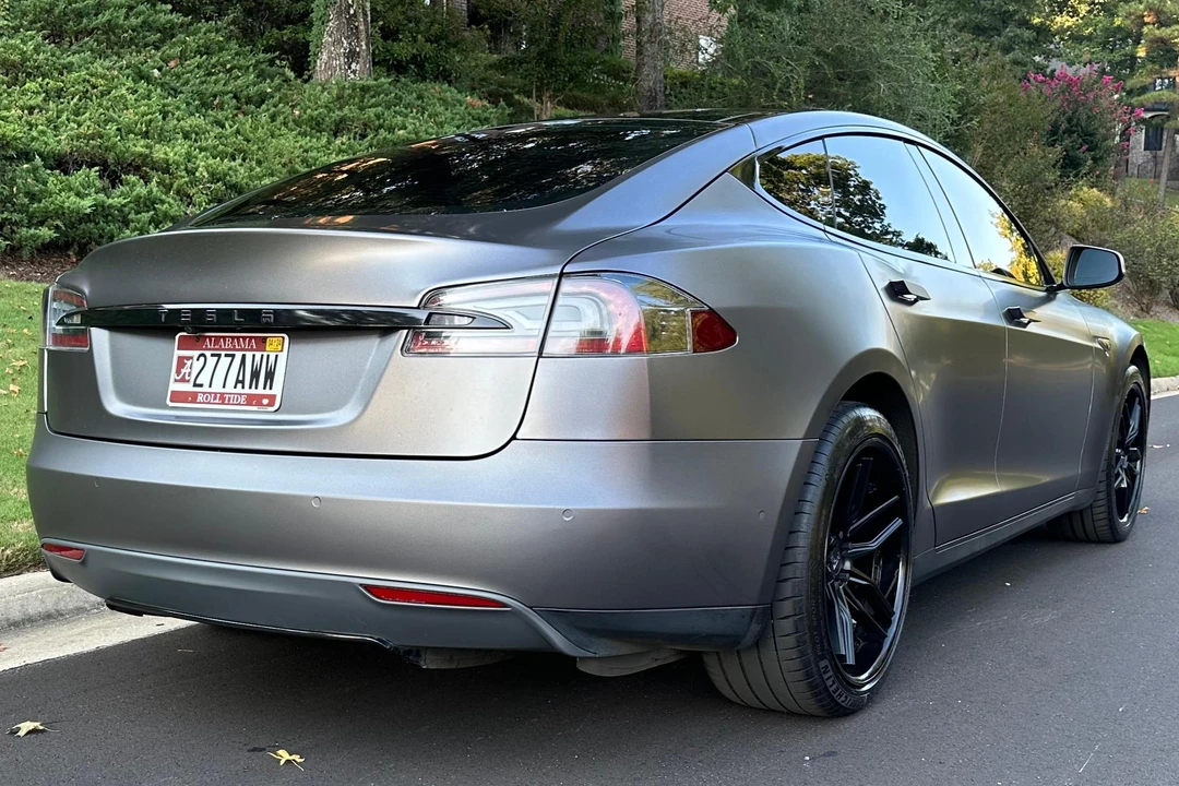 2015 Tesla Model S - Image 4 of 31