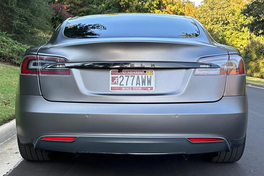 2015 Tesla Model S - Image 5 of 31