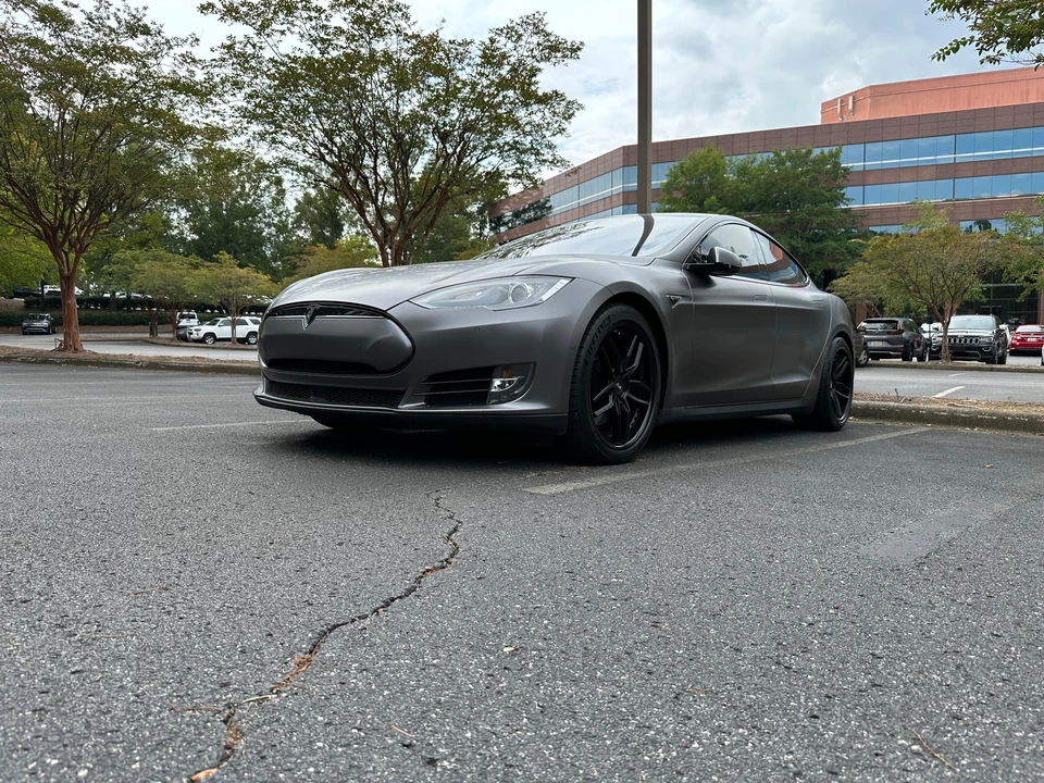 2015 Tesla Model S - Image 7 of 31