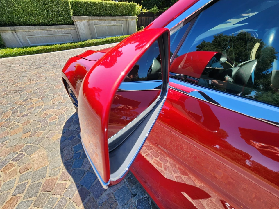 2015 Tesla Model S - Image 17 of 31
