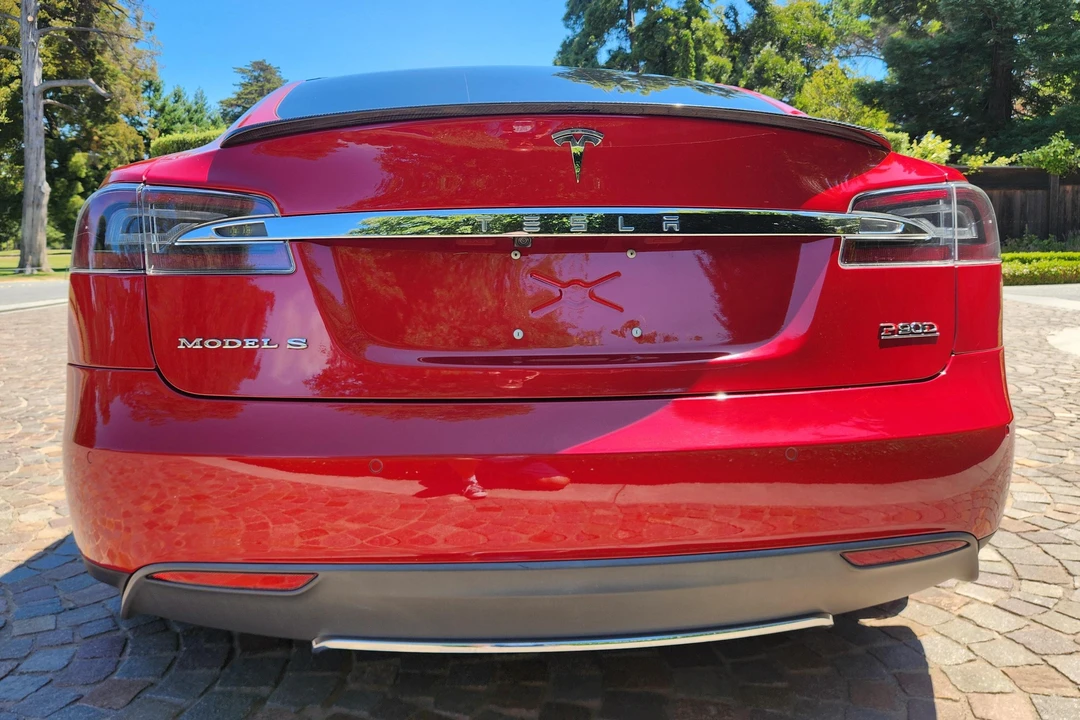 2015 Tesla Model S - Image 5 of 31