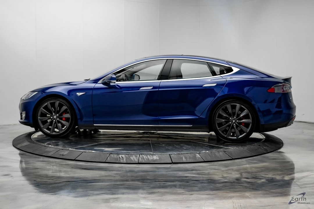 2015 Tesla Model S - Image 5 of 12