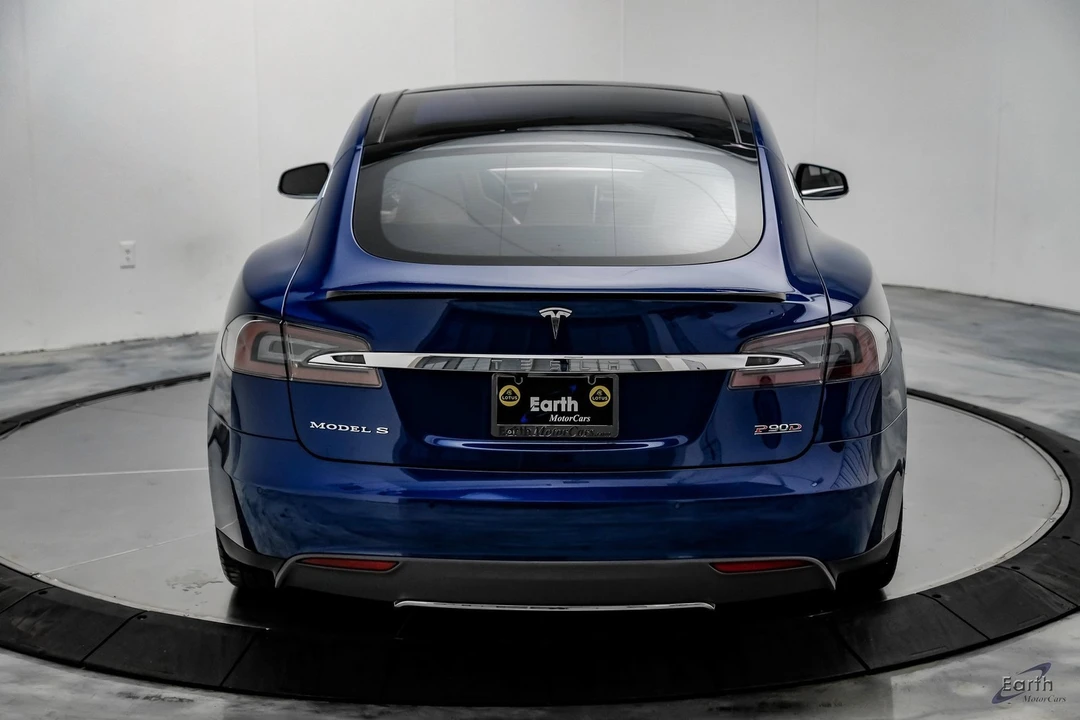 2015 Tesla Model S - Image 11 of 12