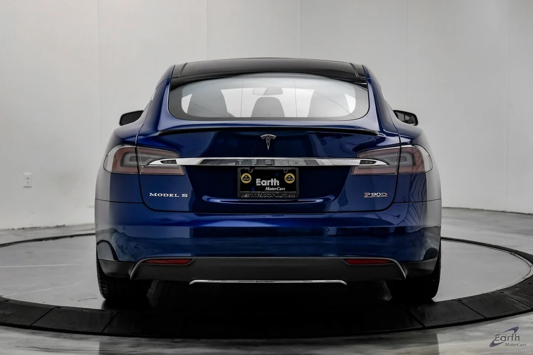 2015 Tesla Model S - Image 10 of 12