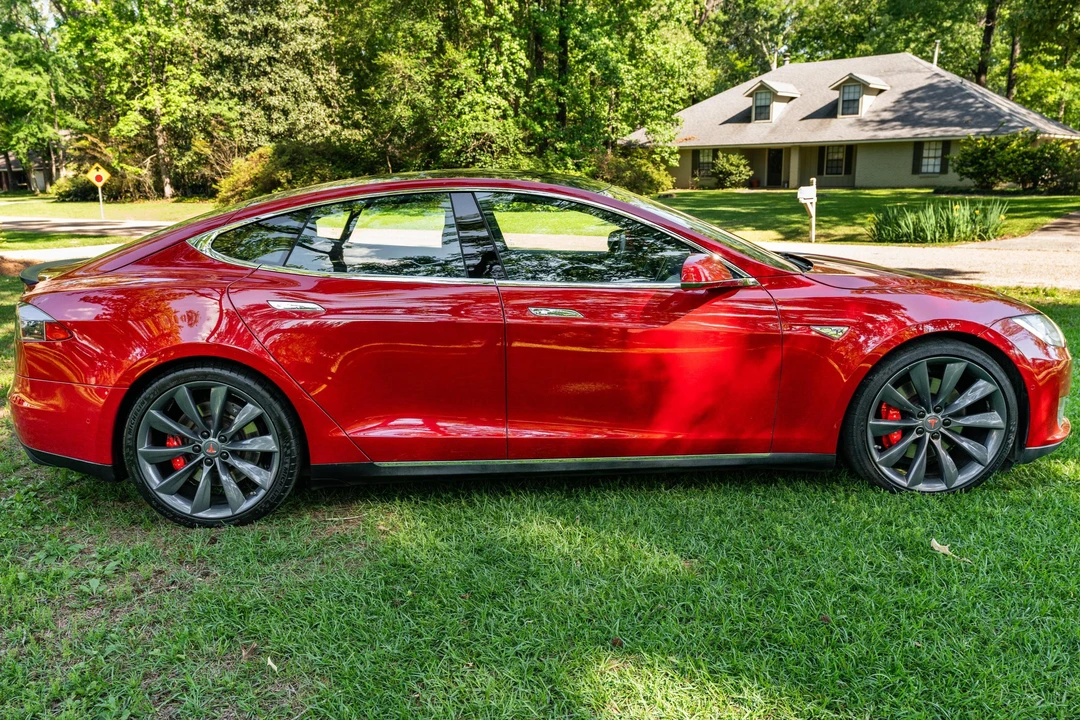 2015 Tesla Model S - Image 3 of 31