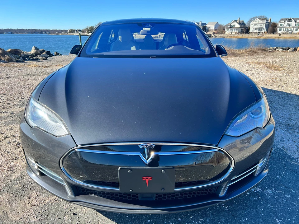 2015 Tesla Model S - Image 7 of 31