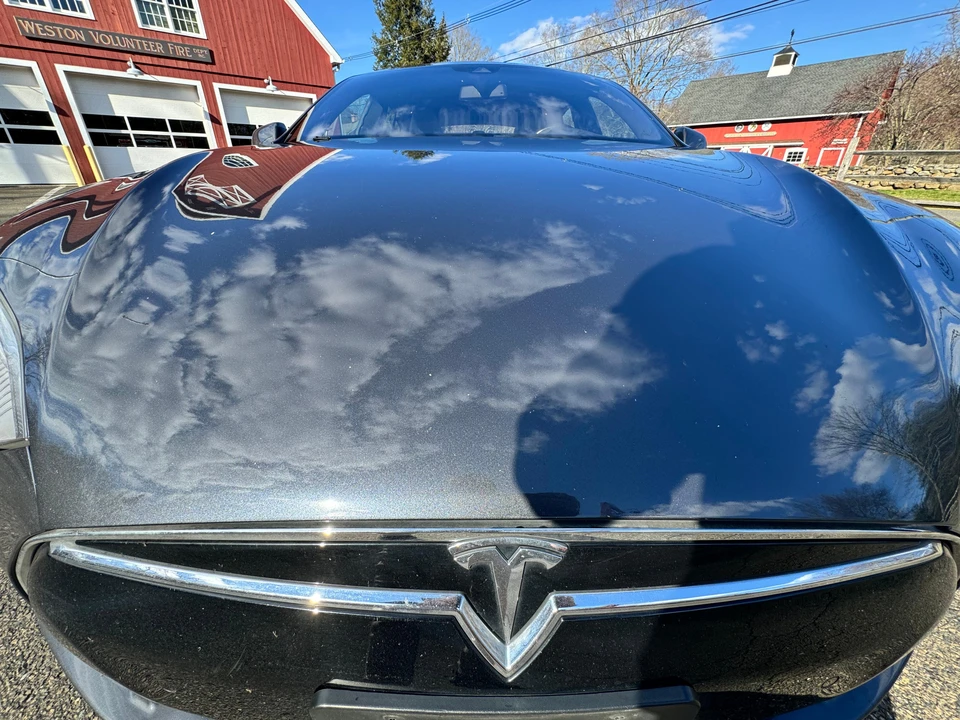 2015 Tesla Model S - Image 31 of 31